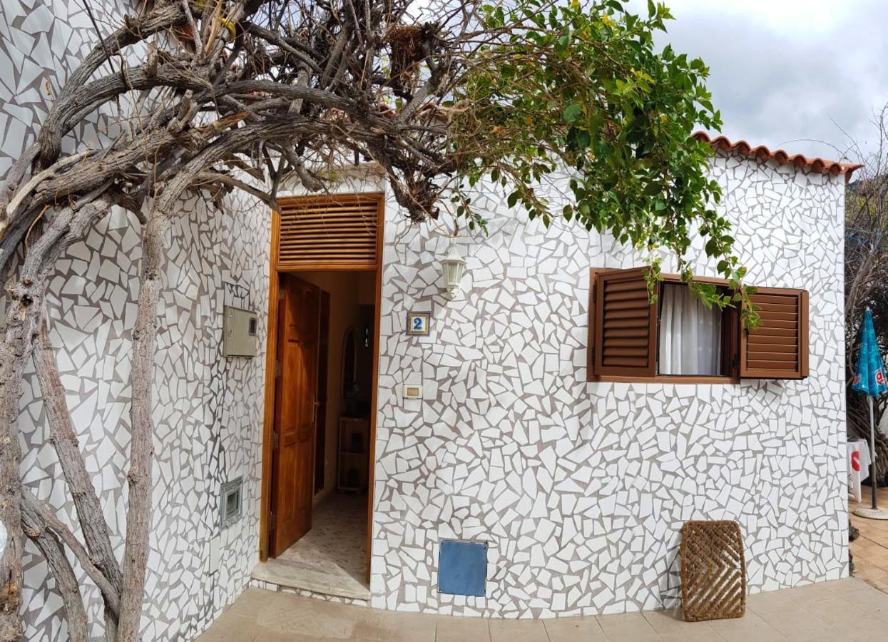Picturesque In 1 Bedroom Near Beaches *